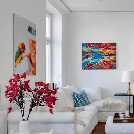 Luxury In Center Town! 아파트 포즈난