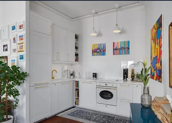 Luxury In Center Town! 아파트 포즈난