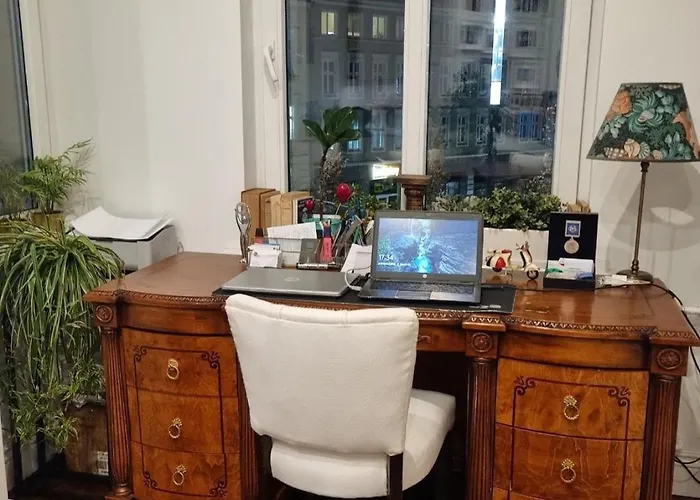 아파트 Luxury In Center Town! *